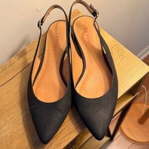 Tesori Textured Black Slingback Flats